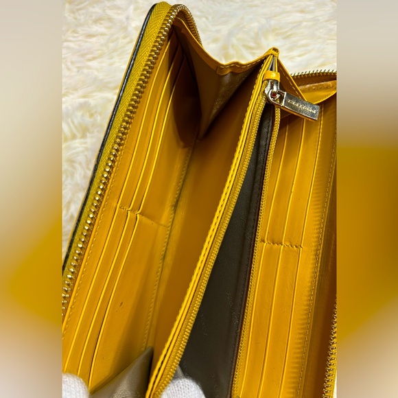 BURBERRY long wallet - Picture 5 of 7